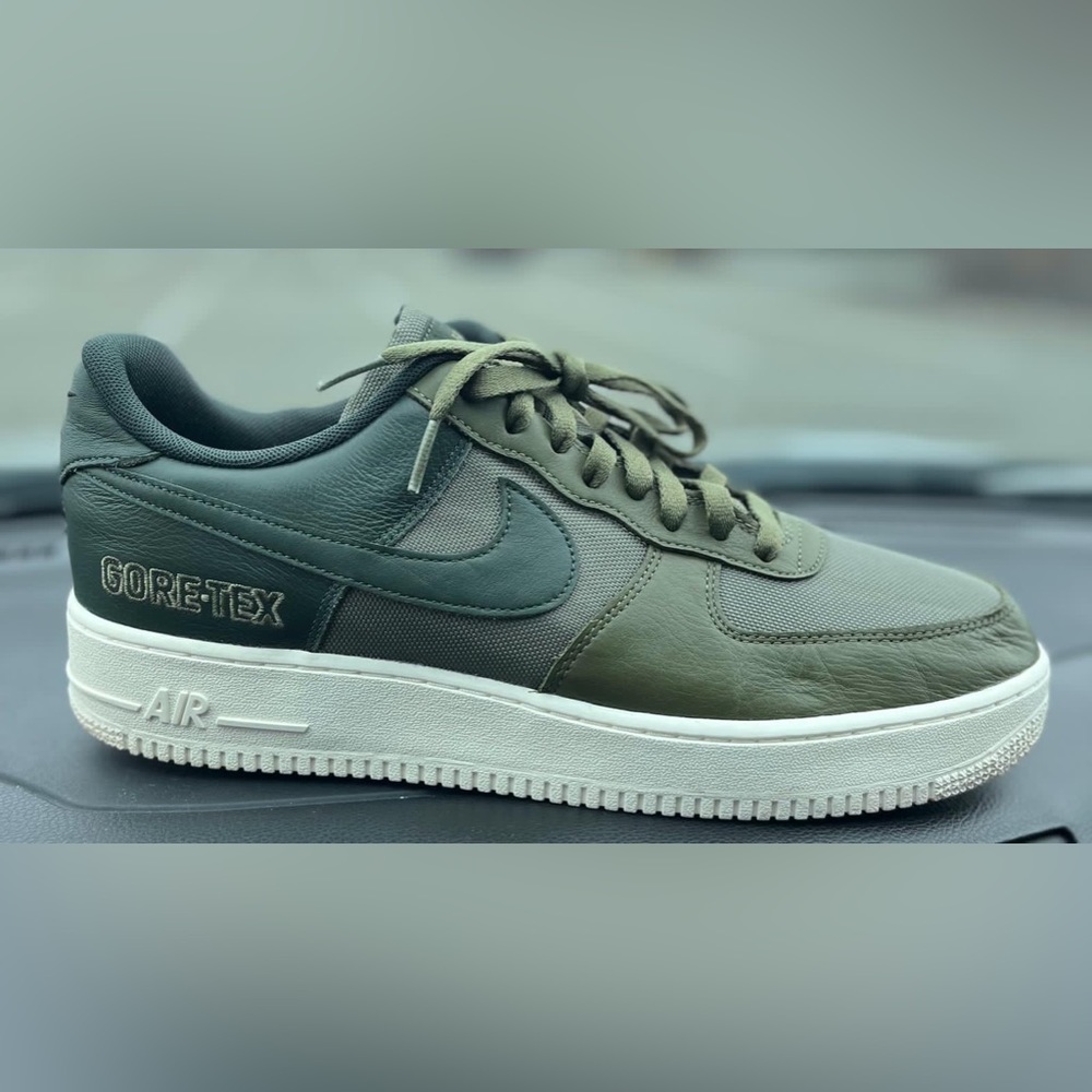 2020 Nike shoes 
Air Force 1 GTX 'Medium Olive'  size 12 1 1/2